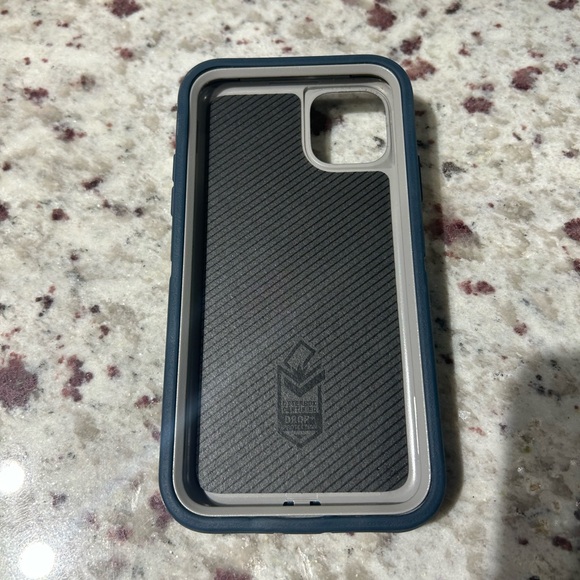 Navy Otterbox 11 Pro Max - Picture 2 of 3